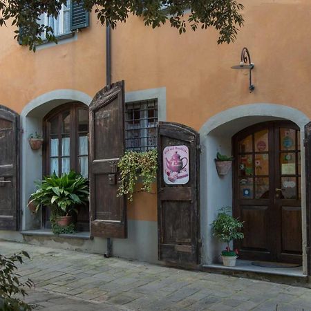 Antica Casa Dei Rassicurati Bed and Breakfast Montecarlo Εξωτερικό φωτογραφία