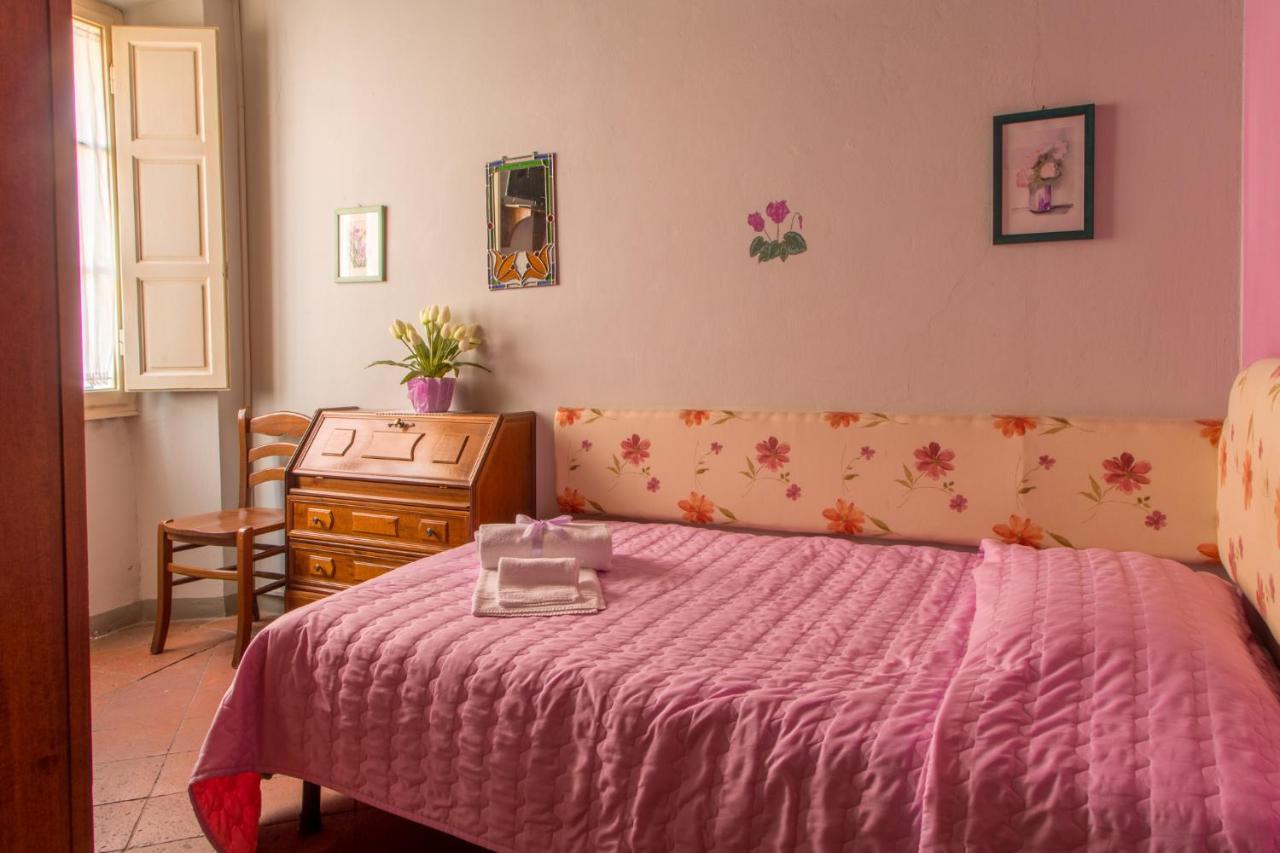 Antica Casa Dei Rassicurati Bed and Breakfast Montecarlo Εξωτερικό φωτογραφία