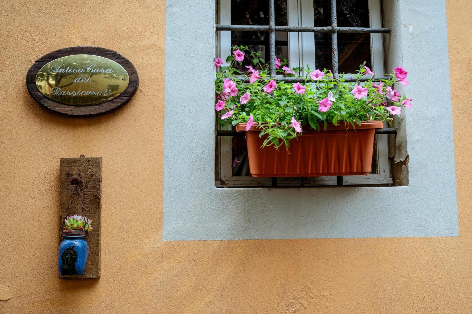 Antica Casa Dei Rassicurati Bed and Breakfast Montecarlo Εξωτερικό φωτογραφία
