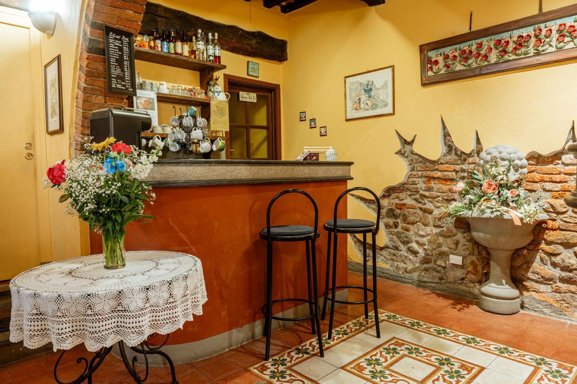 Antica Casa Dei Rassicurati Bed and Breakfast Montecarlo Εξωτερικό φωτογραφία