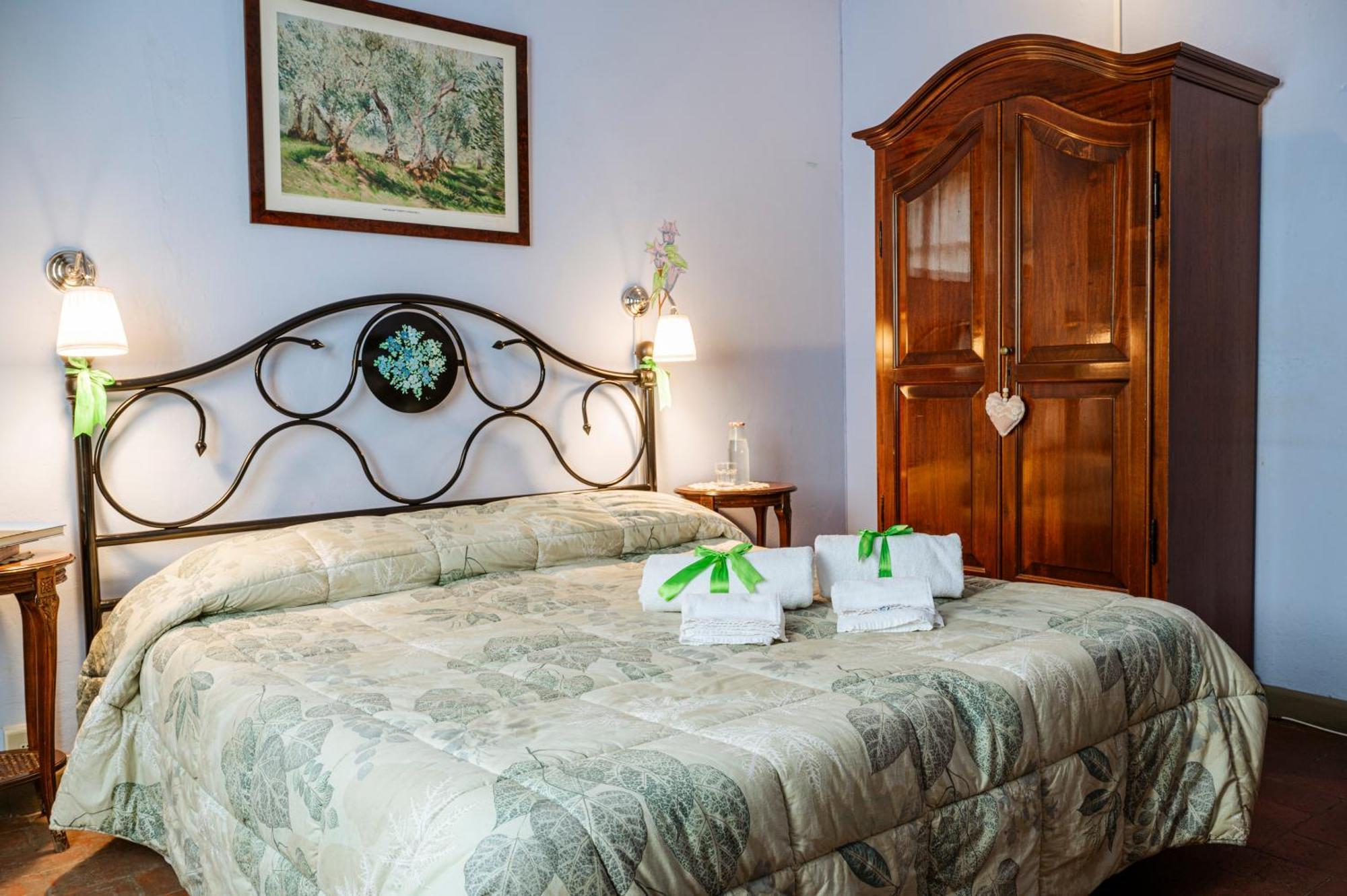 Antica Casa Dei Rassicurati Bed and Breakfast Montecarlo Εξωτερικό φωτογραφία