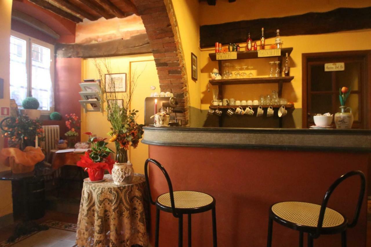 Antica Casa Dei Rassicurati Bed and Breakfast Montecarlo Εξωτερικό φωτογραφία